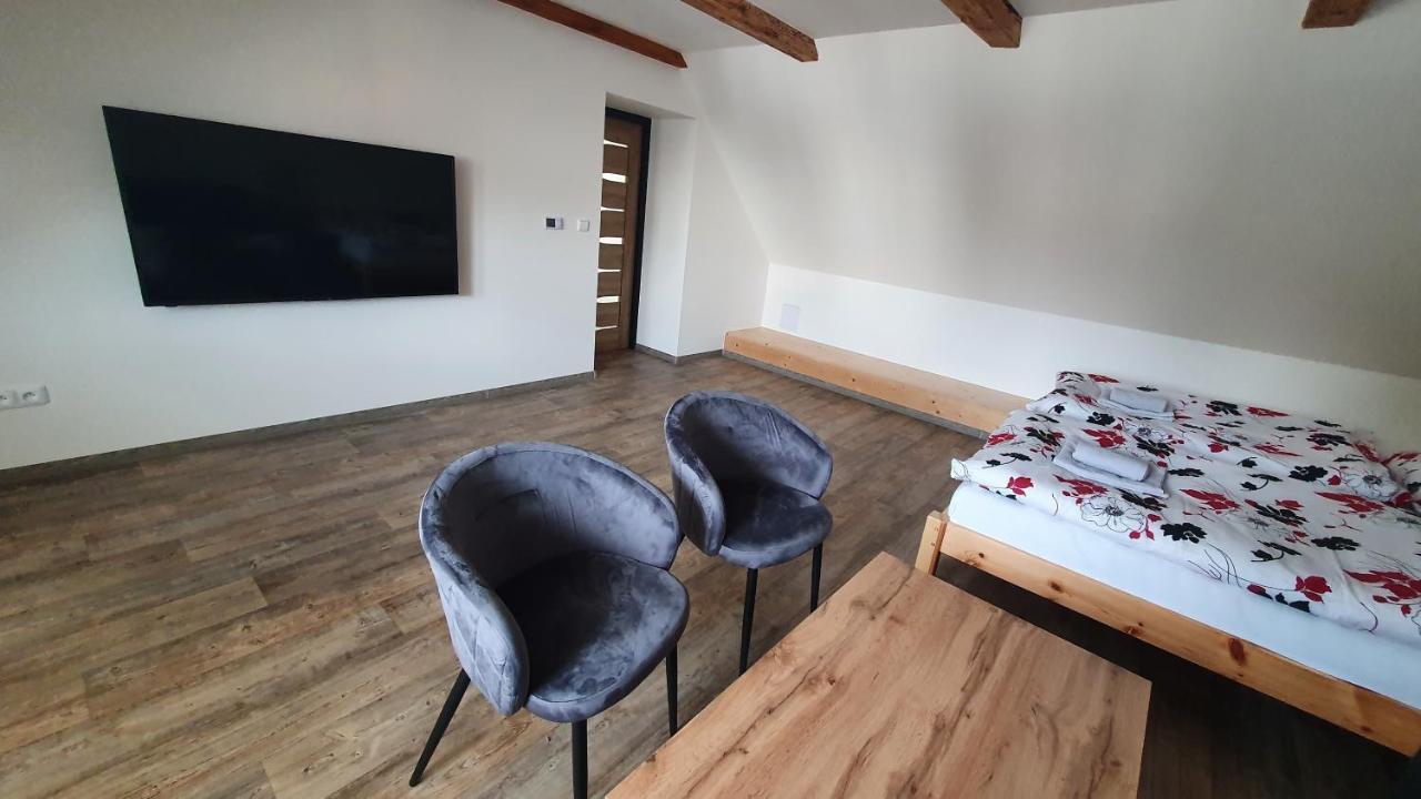 V Jeseniku Appartement Buitenkant foto